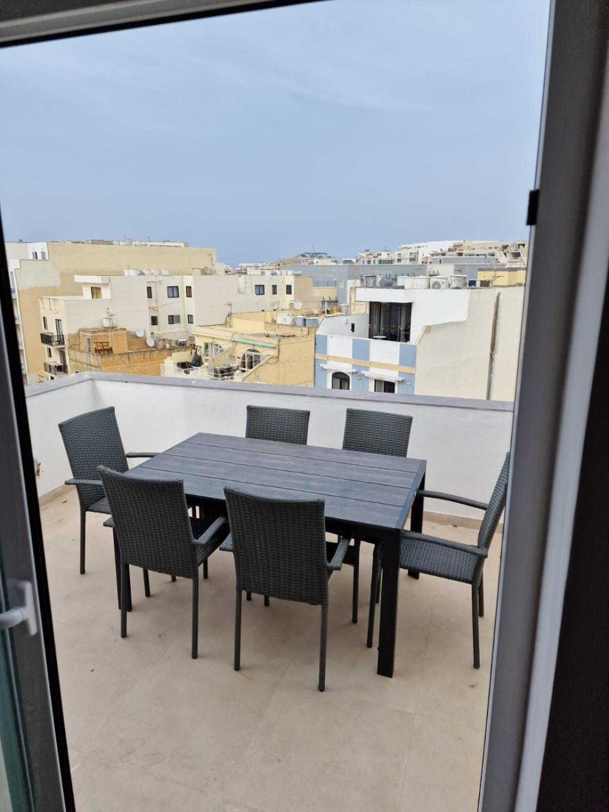 Sky Apartment 3 San Pawl il-Baħar Eksteriør billede